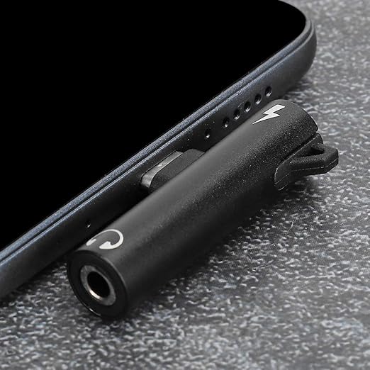 Adaptador 2 em 1 para iPhone – Áudio e Carregamento Simultâneo 🎧⚡