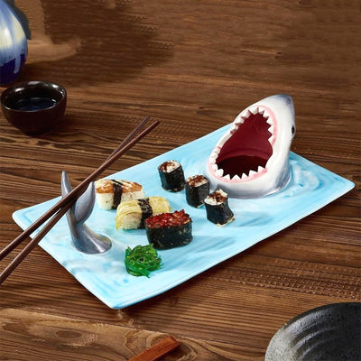 1 Prato de Sushi Tubaro em Cermica  Pratos de Festa de Jantar Japoneses Azuis Bonitos Pintados  Mo Seguros para Alimentos Seguros para Microondas Tigela para Dumplings com Molho de Soja Suporte para Pauzinhos Grande com Aperitivo Pratos de Ani